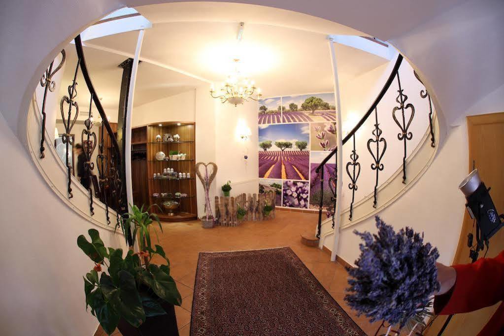 Garni-Hotel Goldenes Lamm Dudenhofen Екстер'єр фото
